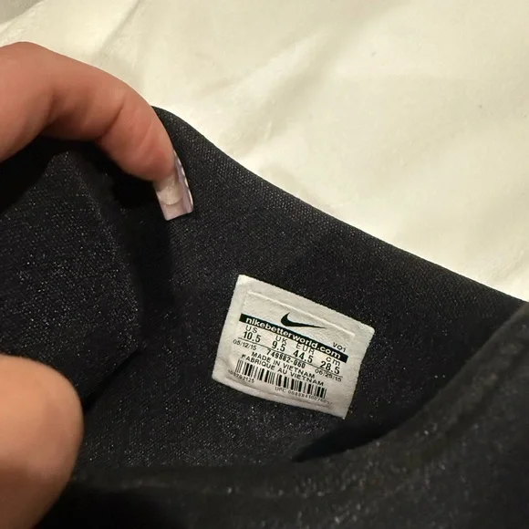 Nike Black and Red Athletic Shoes- MEN - Picture 6 of 7